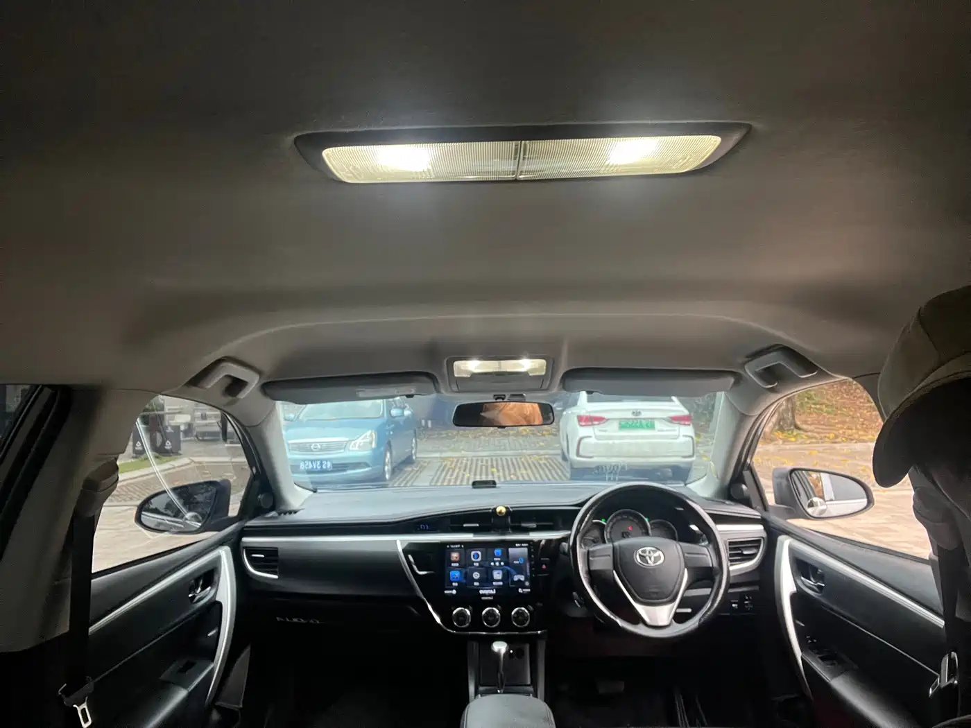 Toyota Corolla 2017 1.2T CVT GL фото 10