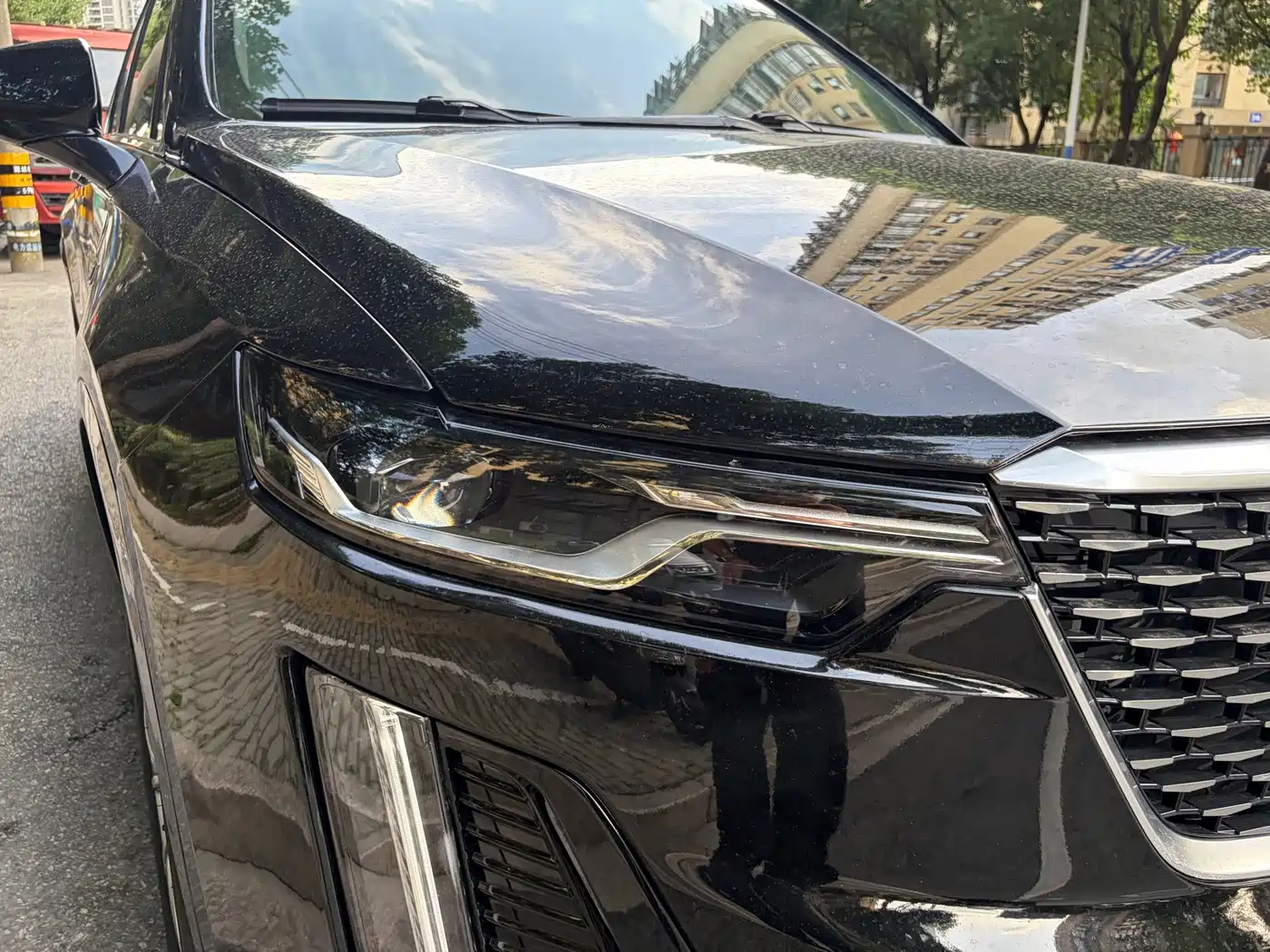 Фото 13 - Cadillac XT6