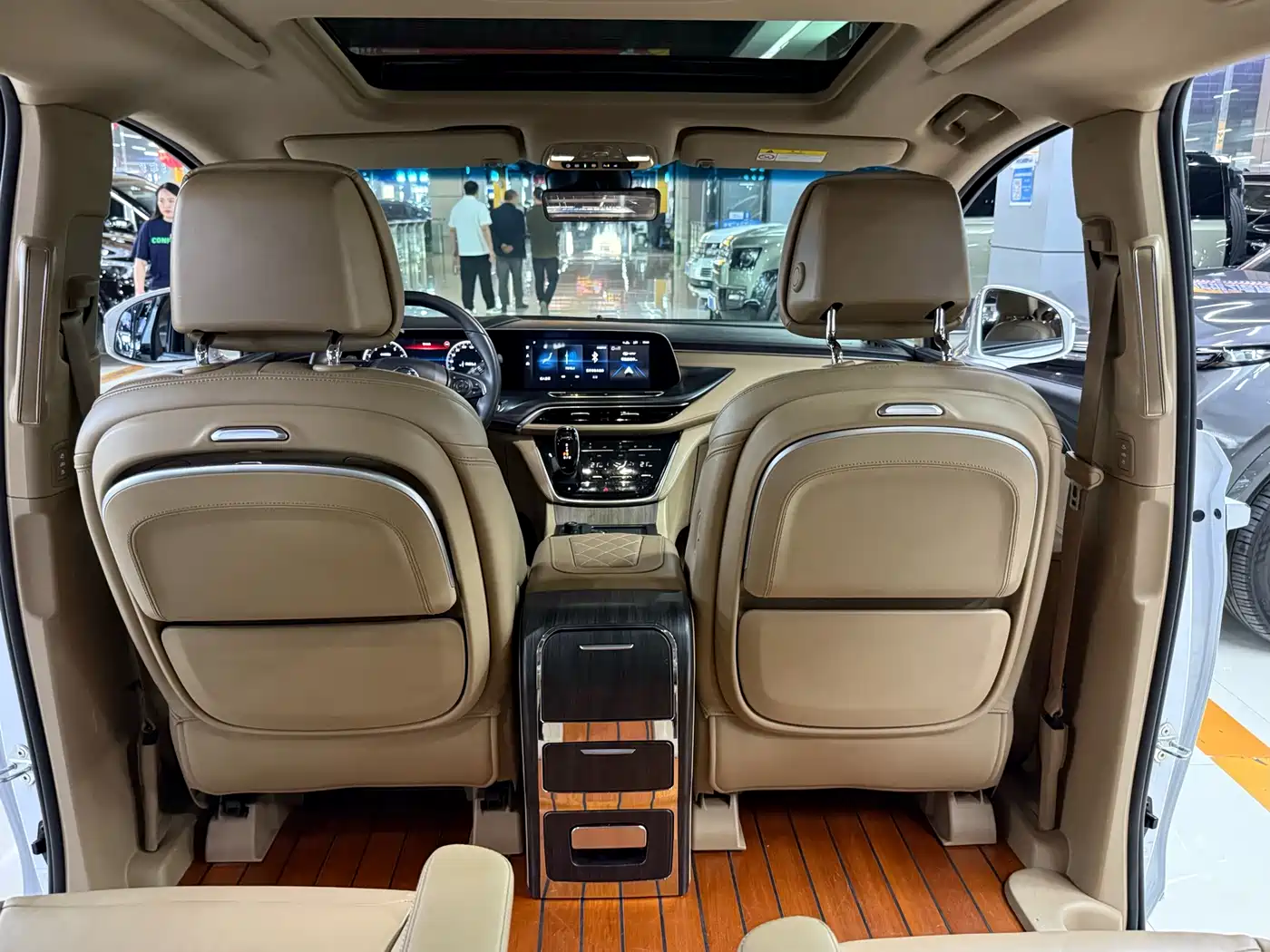 Buick GL8 2021 ES Landlord 653T Flagship фото 19