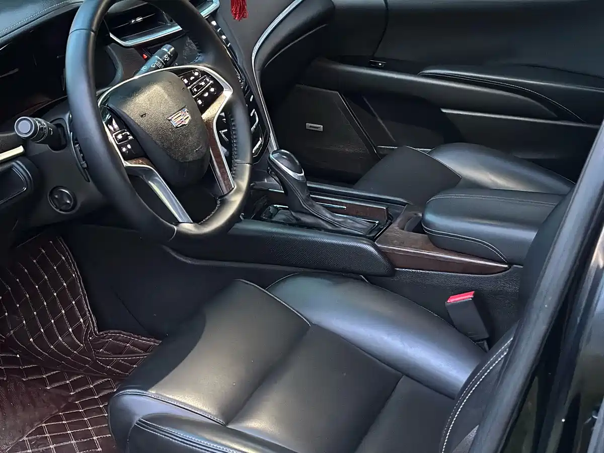 Cadillac XTS 2018 28T Technology фото 8