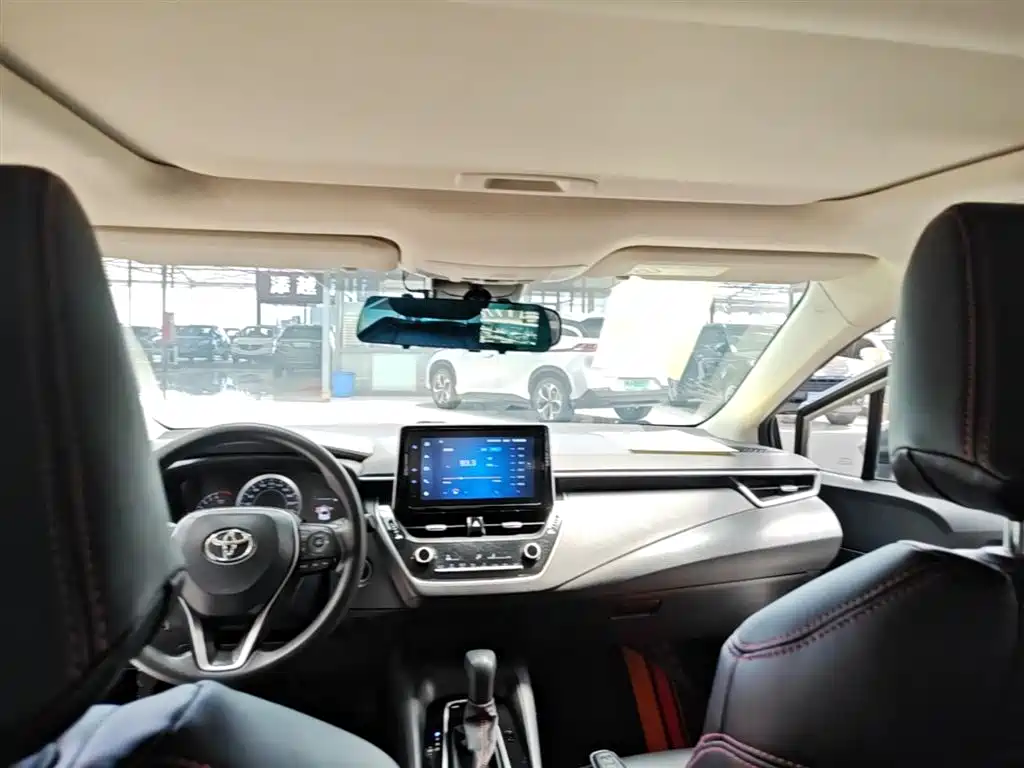 Toyota Corolla 2021 1.2T S-CVT Elite PLUS Edition фото 18