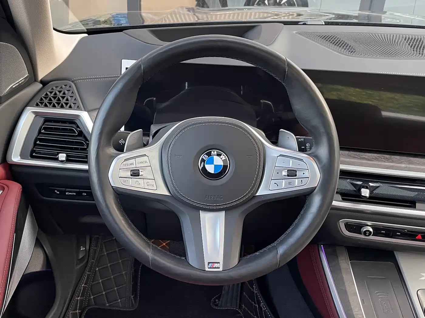 BMW X5 2025 Model xDrive 30Li Exclusive M Sport Blackout Package фото 8