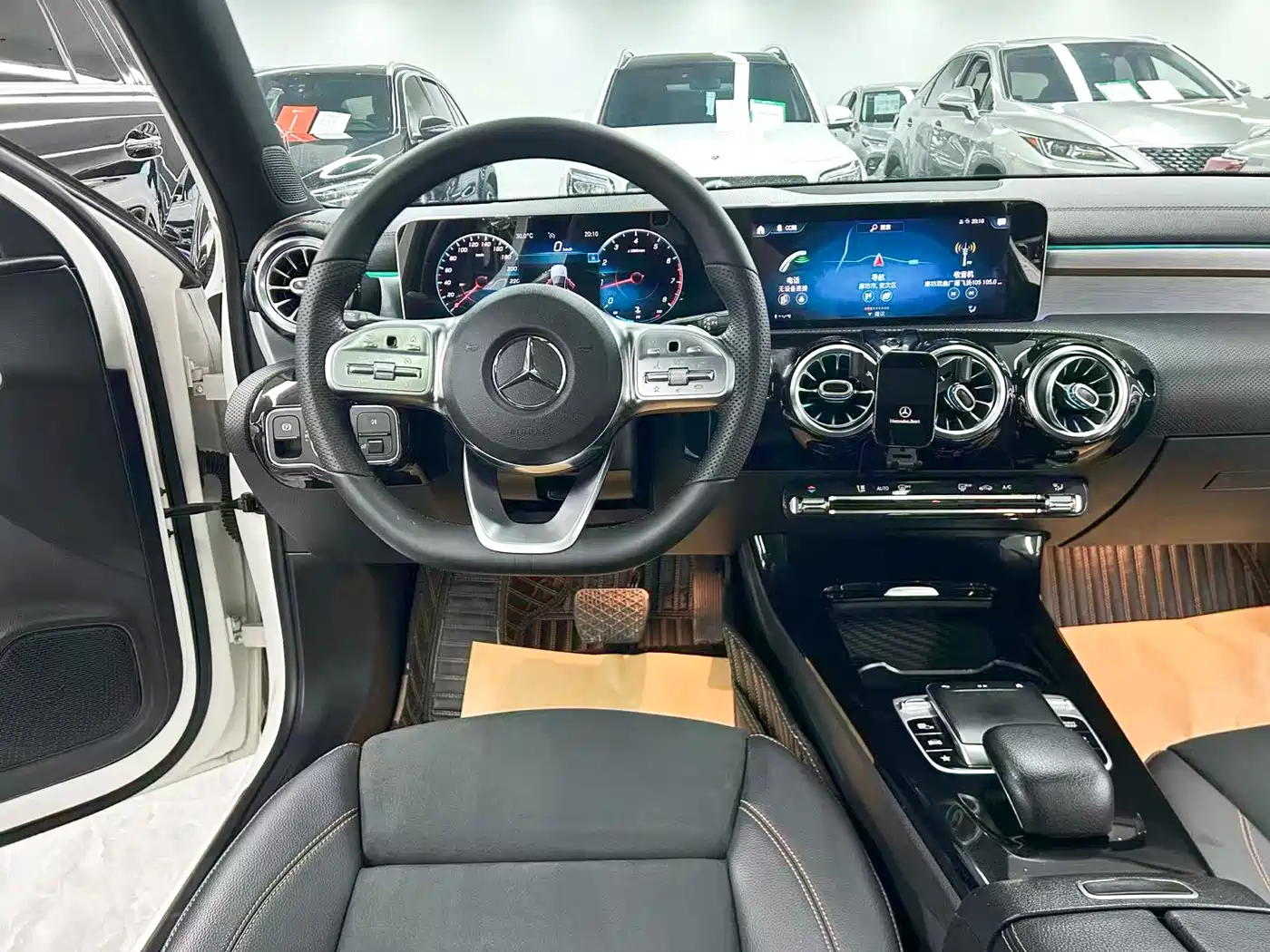 Mercedes-Benz A-Class 2019 A 200 L Sport Sedane Pioneer Special Edition фото 17