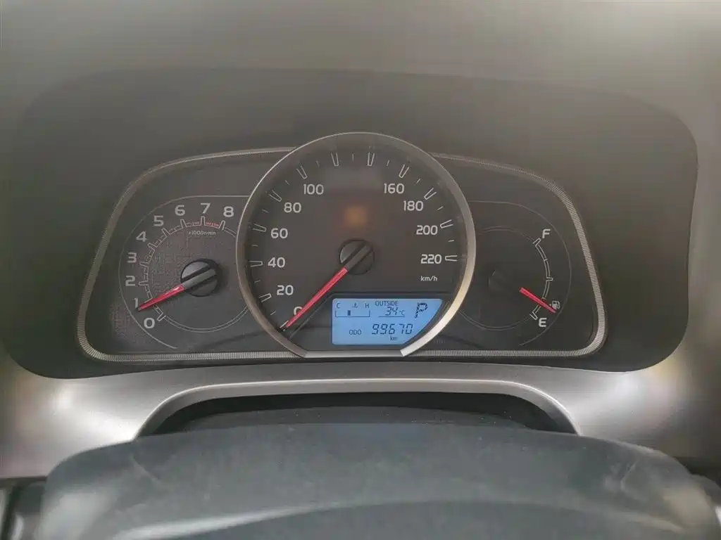 Toyota RAV4 Rongfang 2015 2.5L Automatic 4WD Elite Edition фото 4