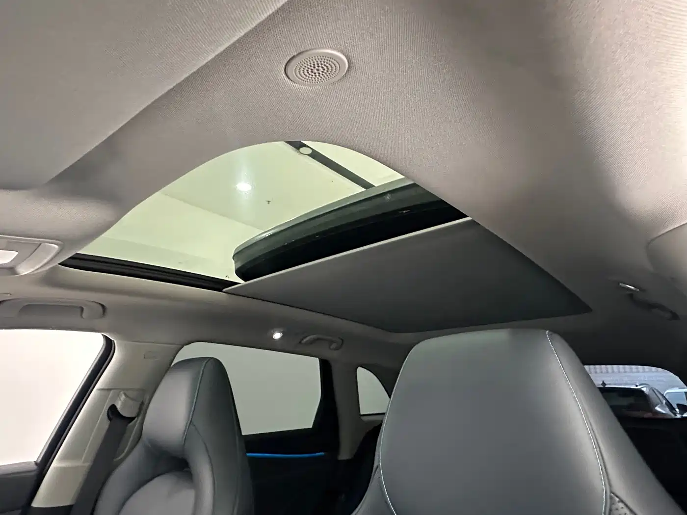 BYD Hai Shi 07 DM-i 2025 150 Pilot+ Edition фото 22