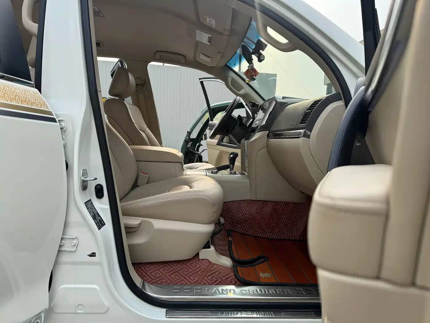 Toyota Land Cruiser (Import) 2019