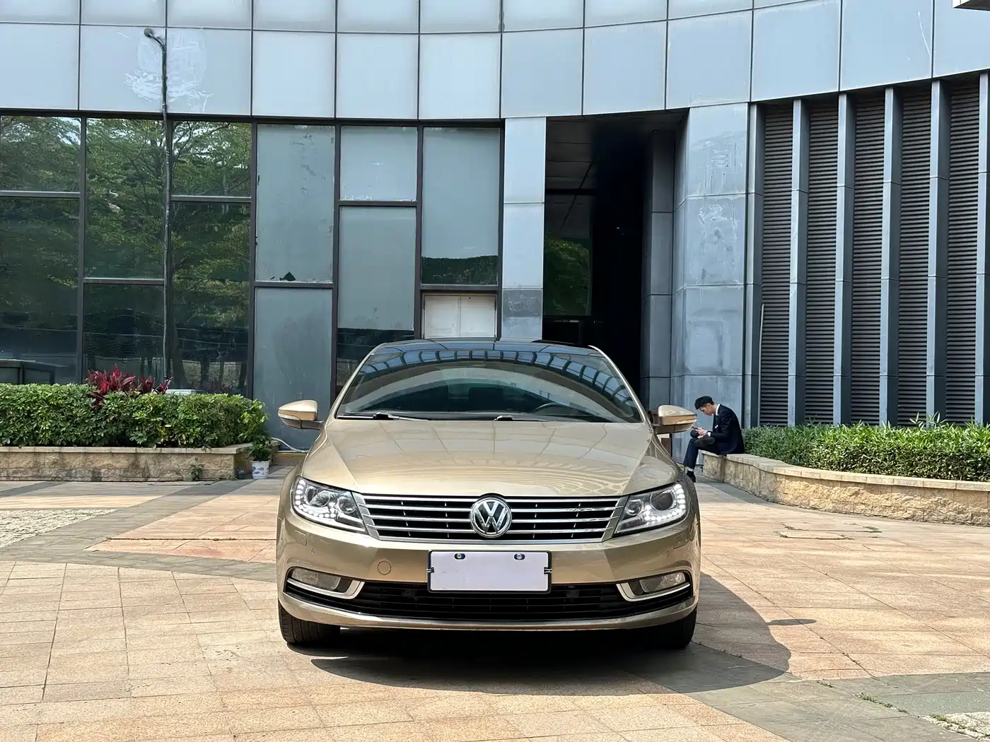 Volkswagen FAW-Volkswagen CC 2015 1.8TSI Luxury фото 2