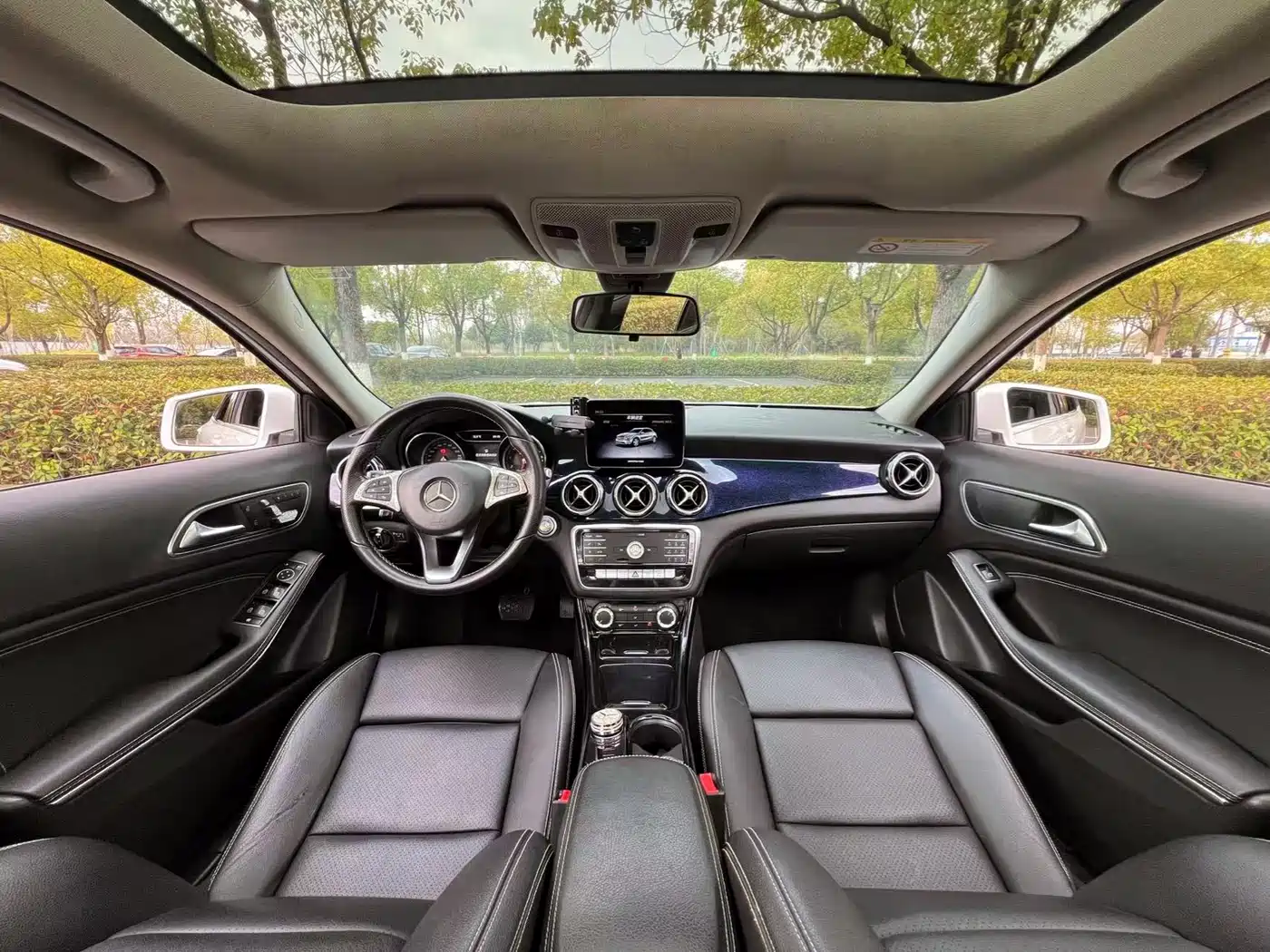 Mercedes-Benz GLA 2019 GLA 200 Dynamic фото 13
