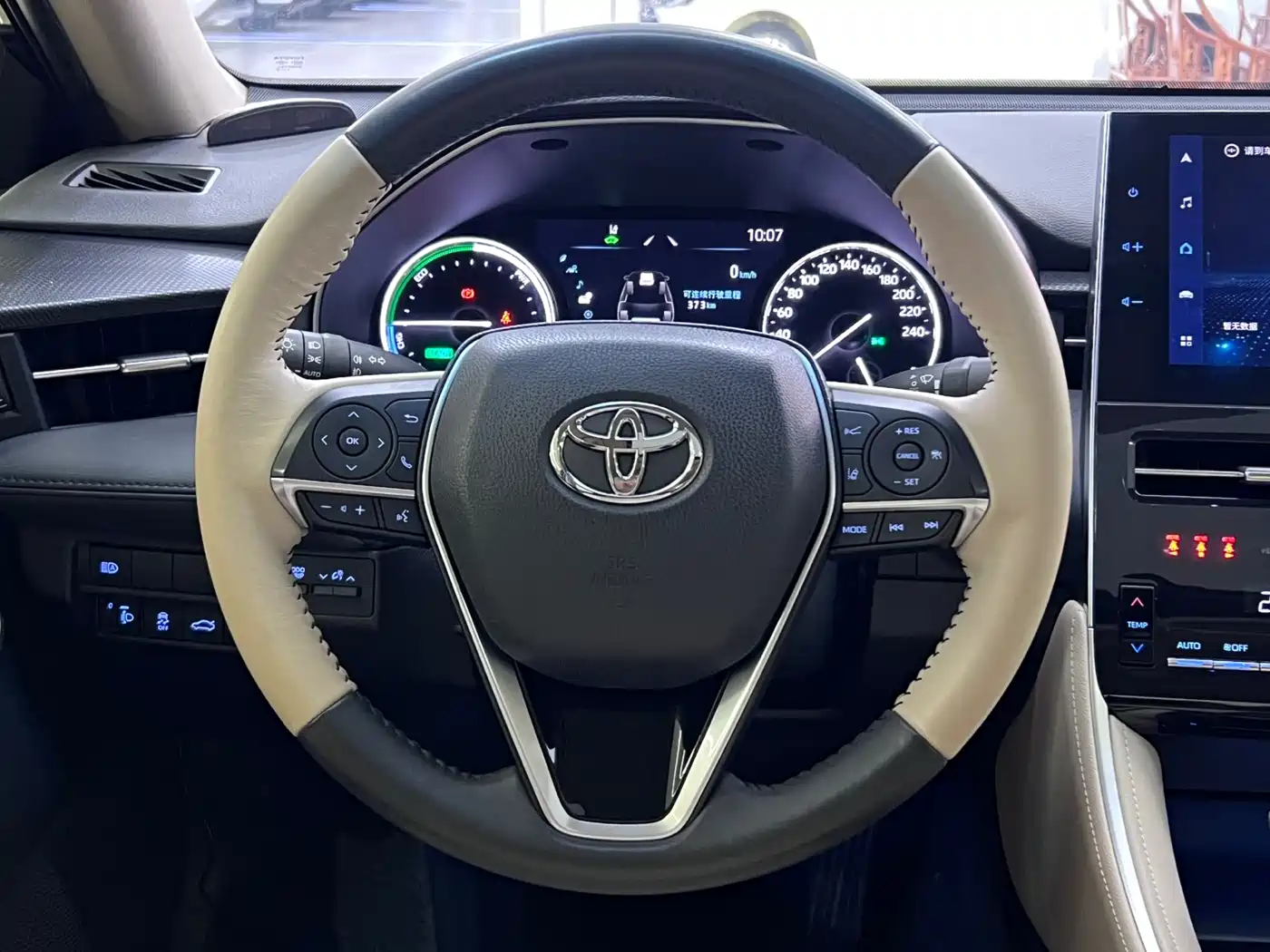 Toyota Avalon 2023 Hybrid 2.5L Luxury Edition фото 15