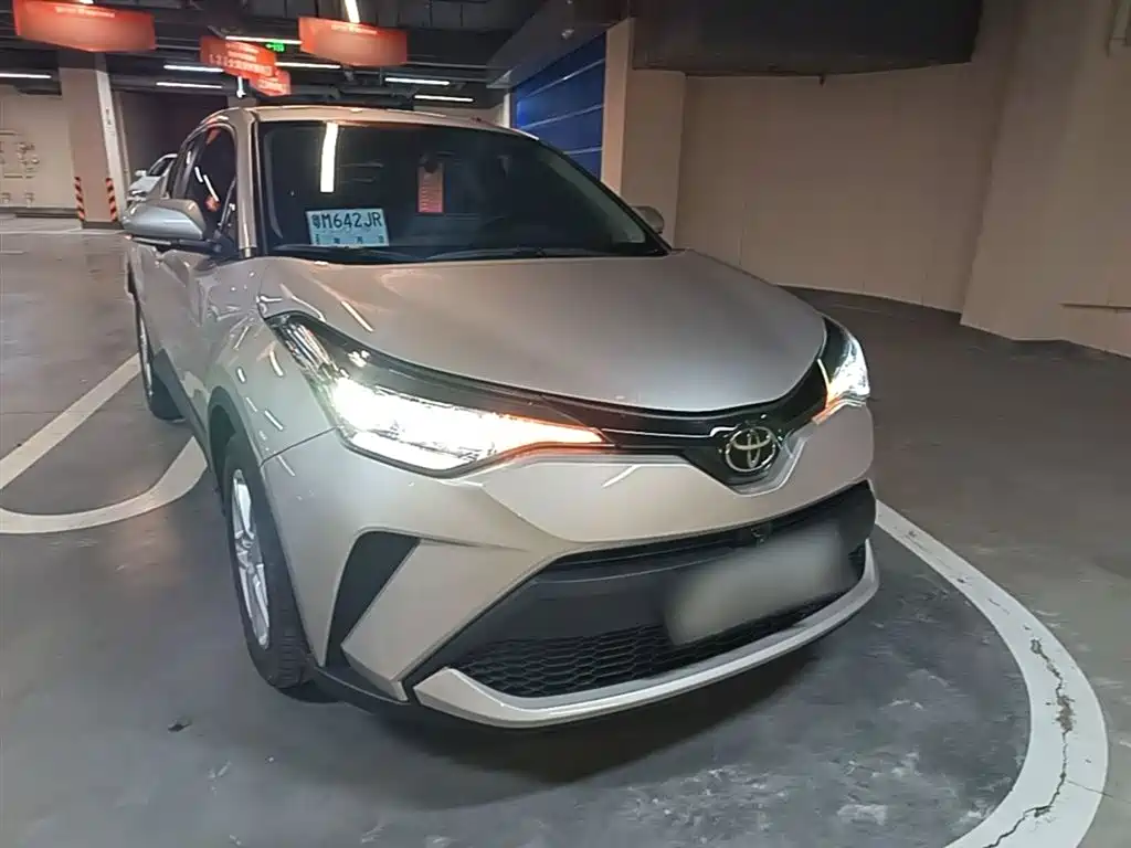 TOYOTA C-HR