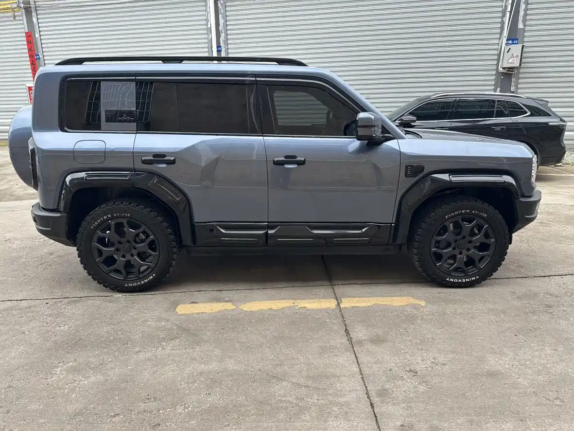 Fang Cheng Bao Leopard 5 2024 2023 Yun Nian Flagship Edition