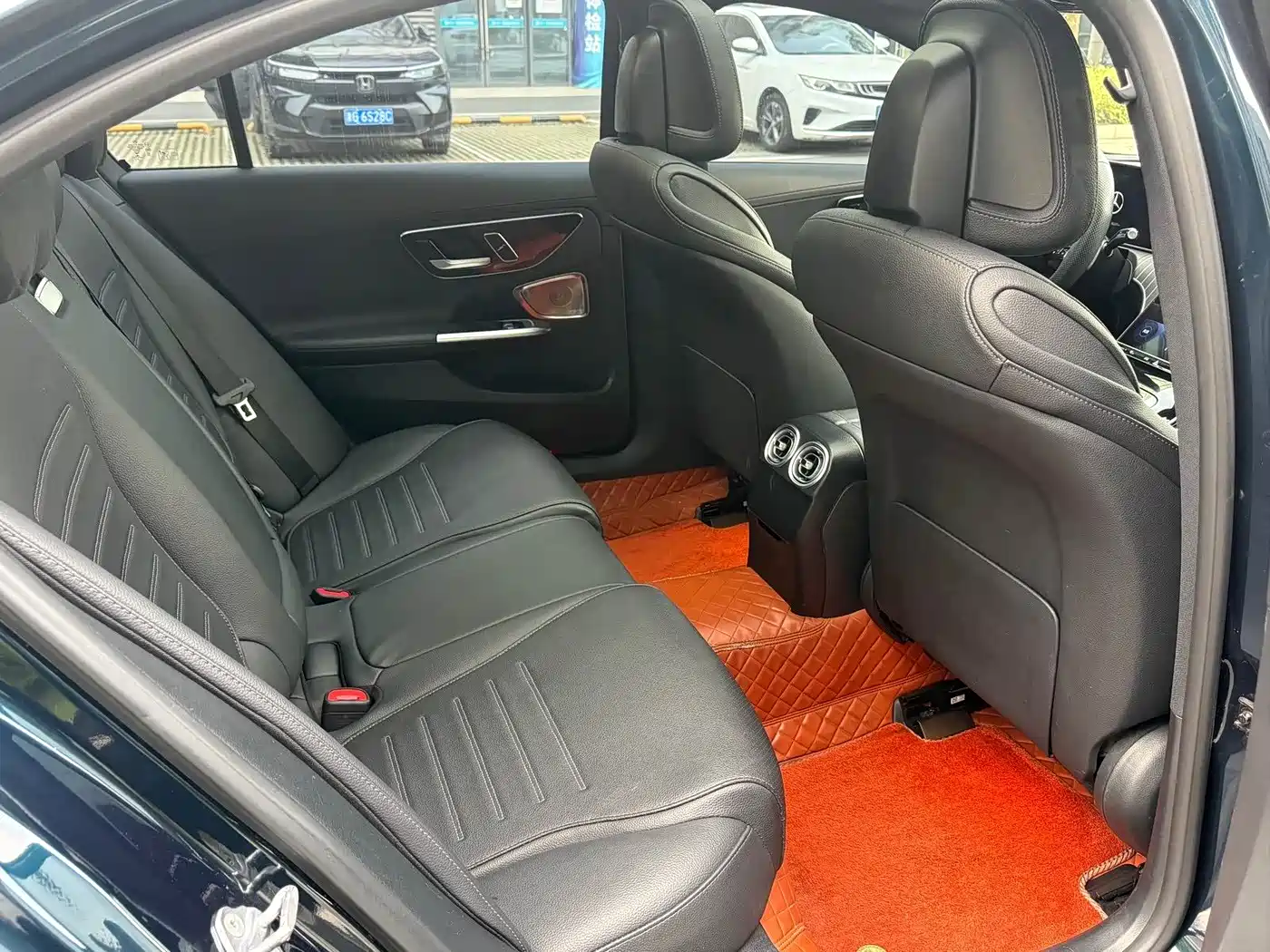 Mercedes-Benz C-Class 2023 C 260 L Night Edition Sport фото 12