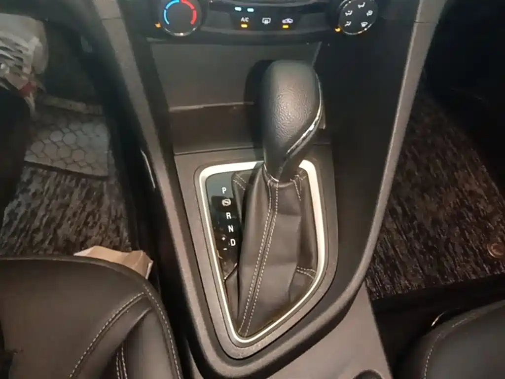 Buick Excelle 2021 Facelift 1.3T Auto Mild Hybrid Elite фото 14