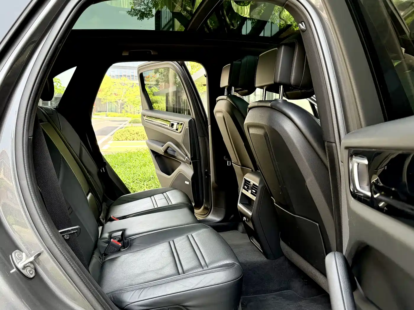Porsche Cayenne New Energy 2021 Cayenne E-Hybrid 2.0T фото 5