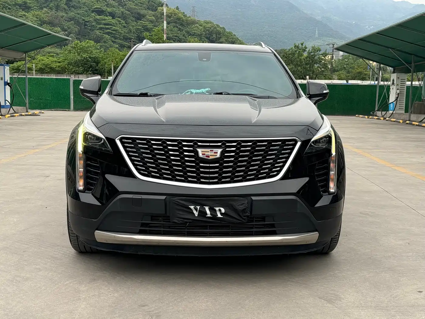 Cadillac XT4 2021 28T FWD Premium Edition фото 2