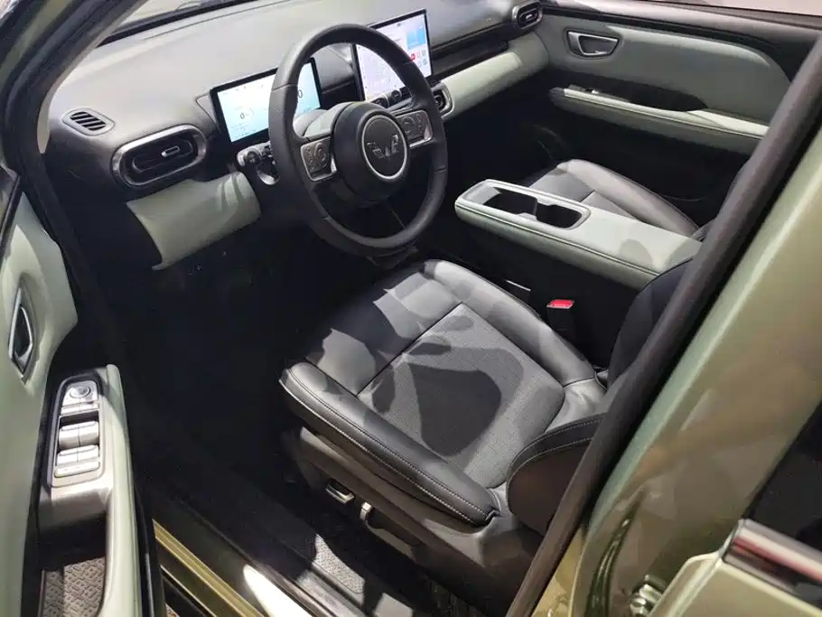 Фото 9 - Wuling Motors Wuling Binguo PLUS