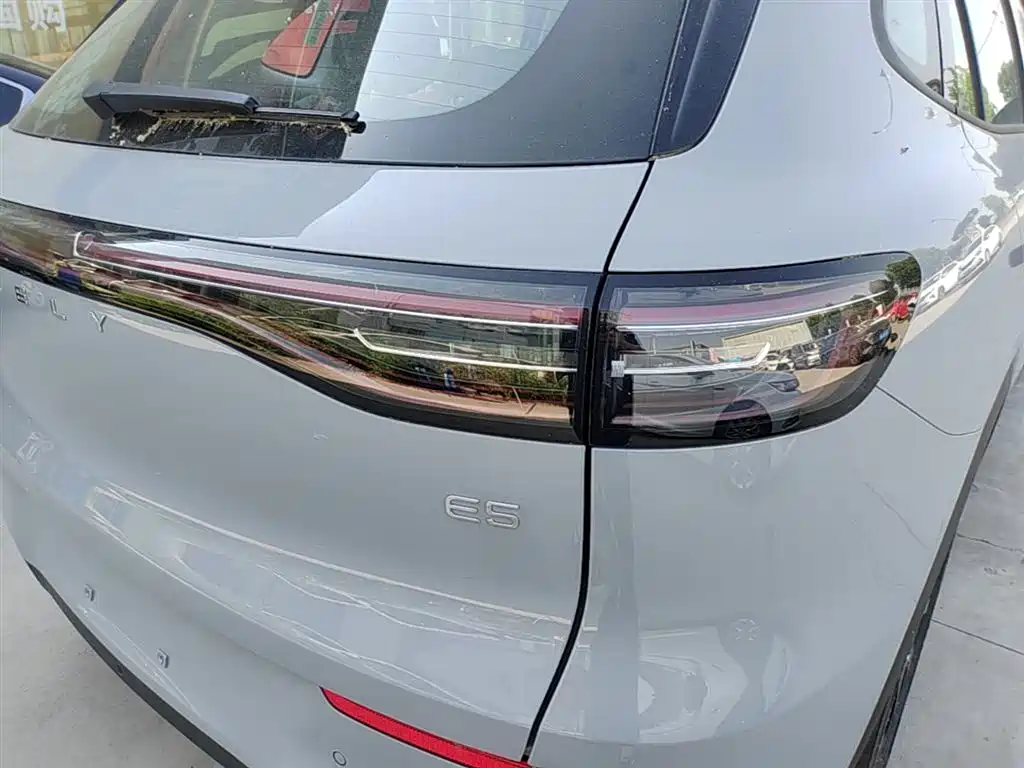 Geely Galaxy Galaxy E5 2026 530km Voyager Edition фото 8