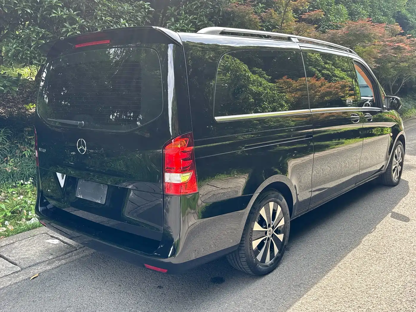 Mercedes-Benz Vito 2023 2.0T Elite 7-Seater фото 4