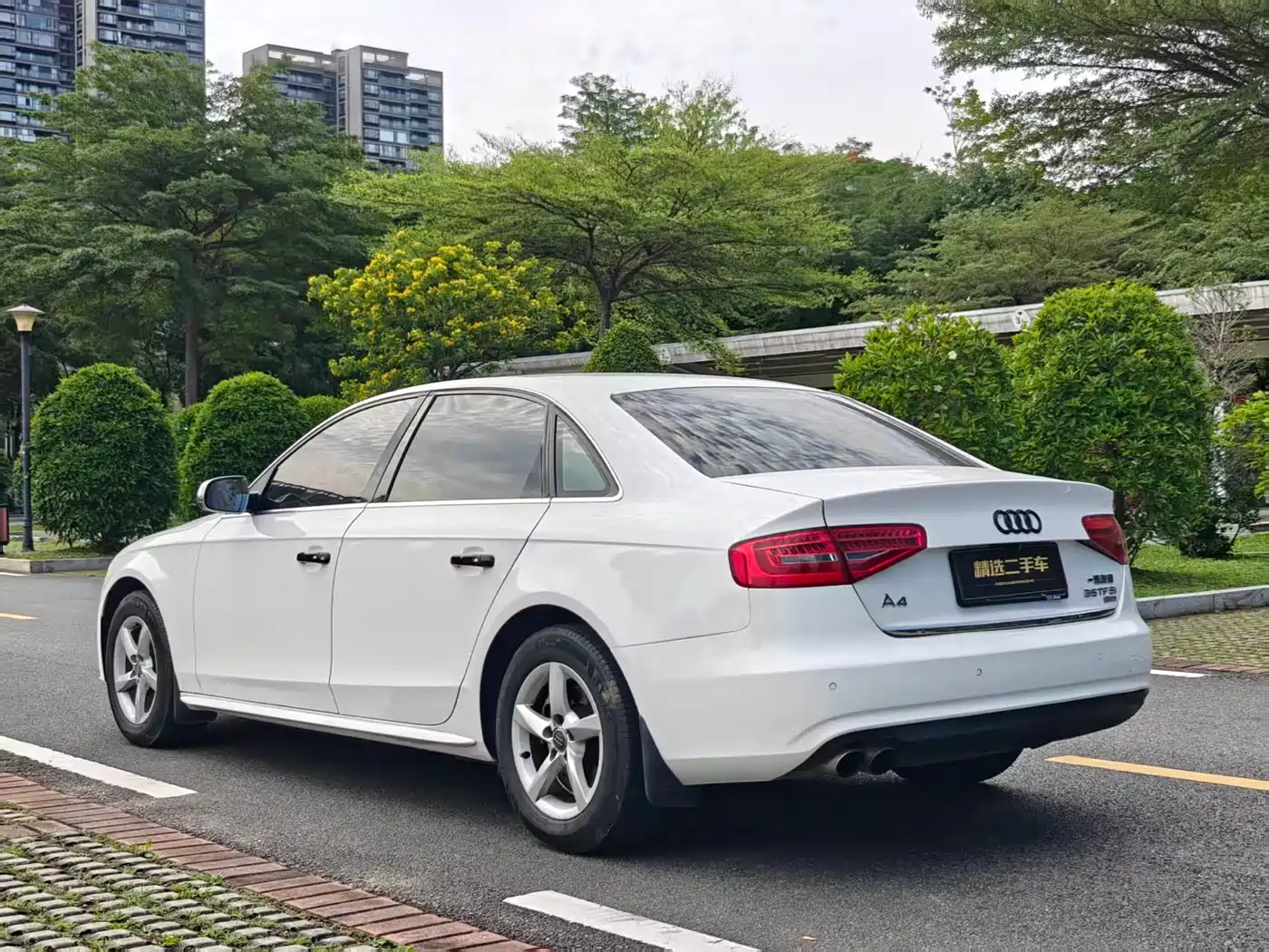 Audi A4L 2013 35 TFSI Automatic Standard фото 7