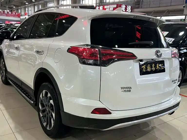 Toyota RAV4 Rongfang 2016 2.5L Automatic 4WD Elite фото 6