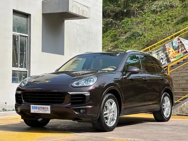 PORSCHE CAYENNE