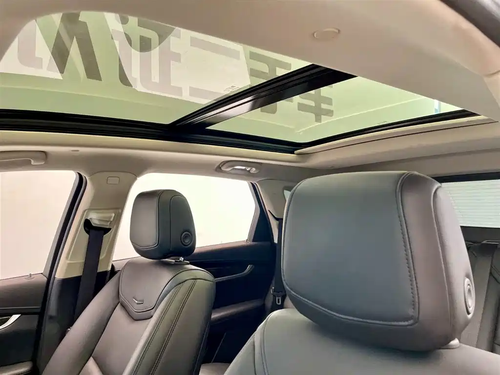 Cadillac XT5 2016 28T AWD Luxury Model фото 18
