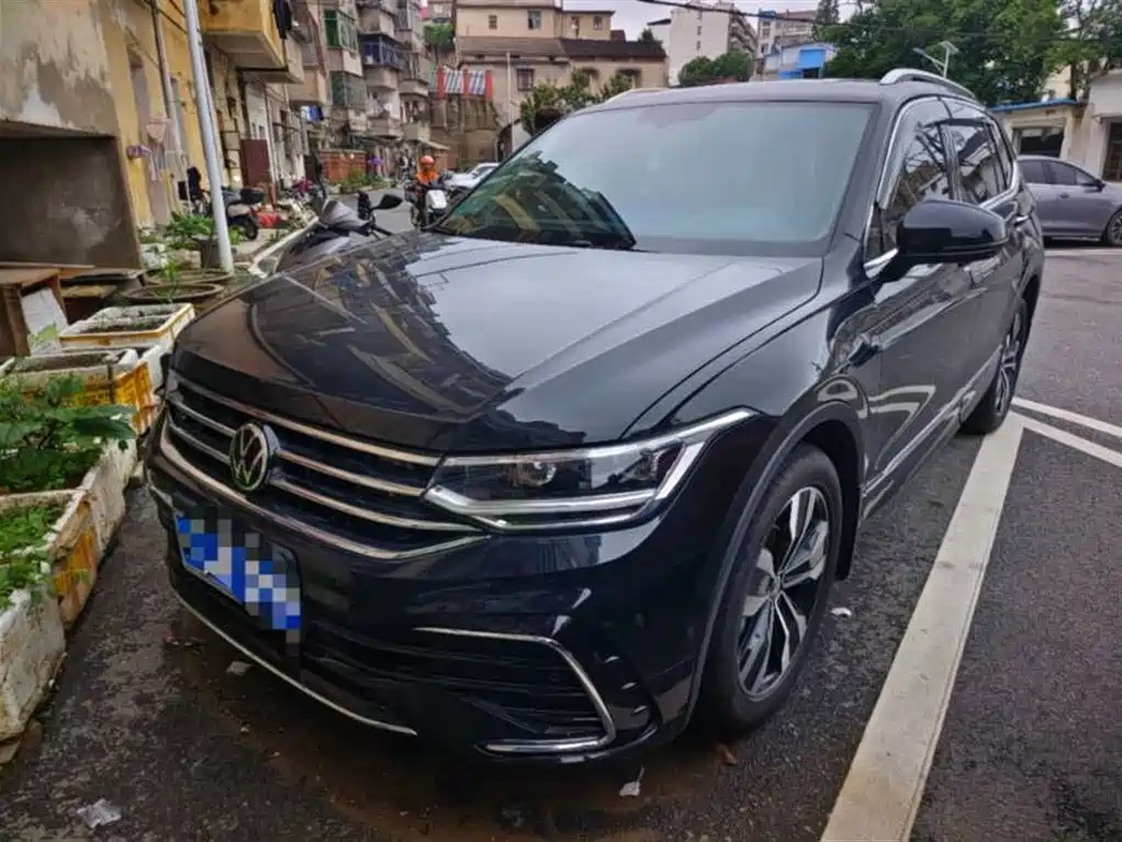 Volkswagen Tiguan L 2025 330TSI Automatic 2WD R-Line Dragon Glory Edition