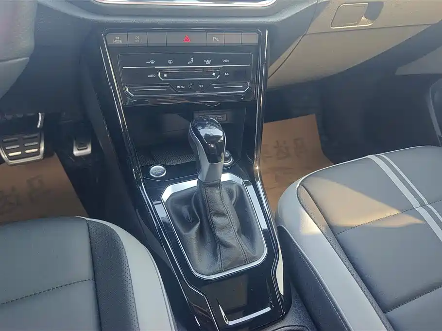 Volkswagen T-ROC 2025 300TSI DSG 2WD Dawn Edition фото 16