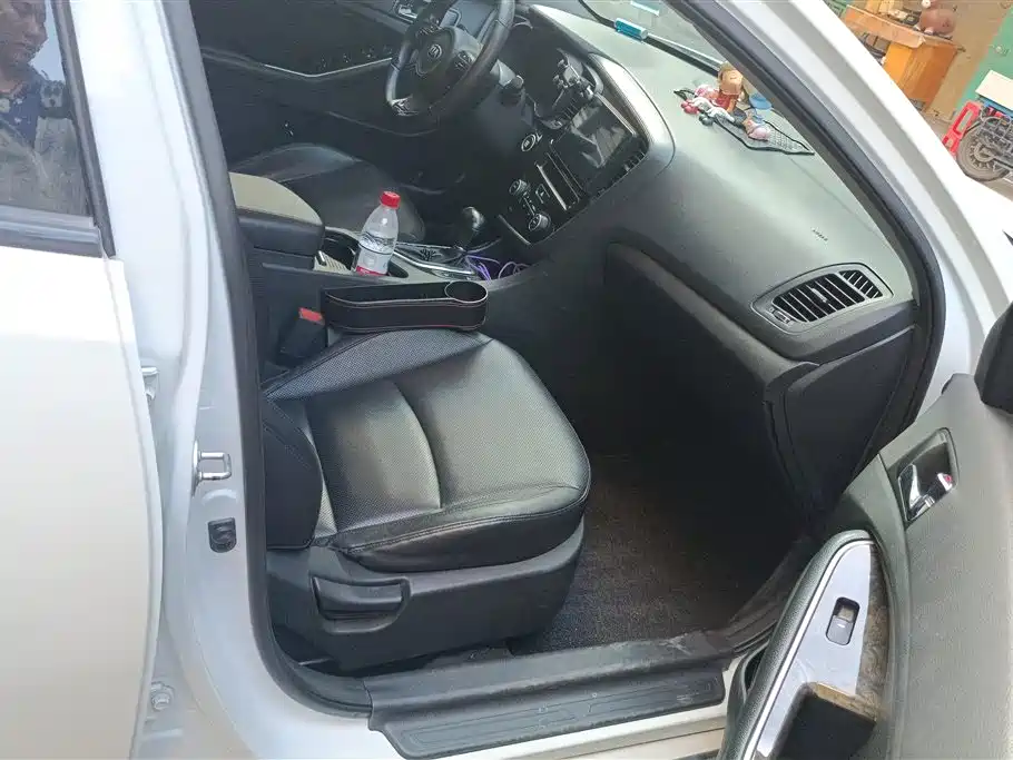 Kia K5 2014 2.0L Automatic LUXURY фото 8