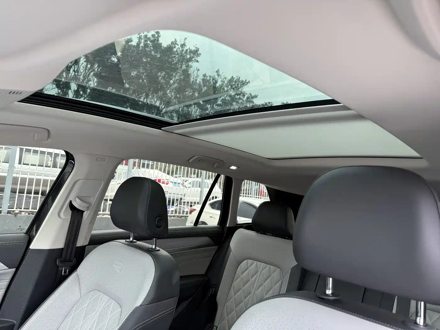 Volkswagen Talagon 2023 380TSI 4WD R-Line Touring Edition фото 22