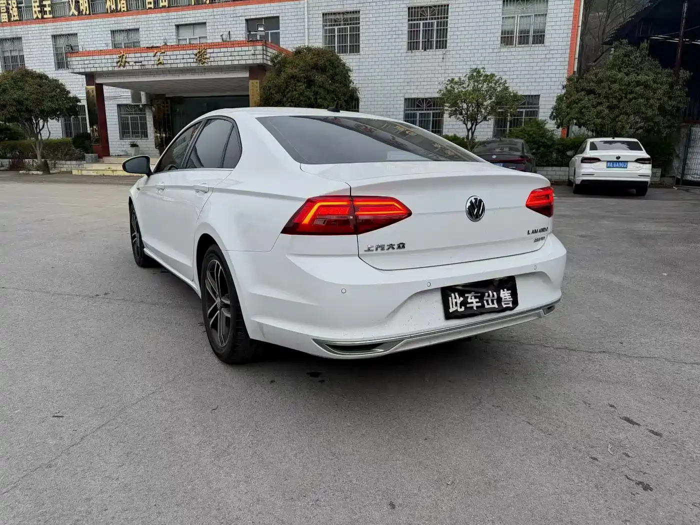 Volkswagen Lamando 2021 280TSI DSG Comfort Edition фото 7