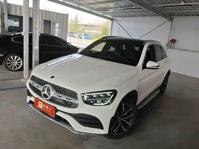 MERCEDES-BENZ GLC