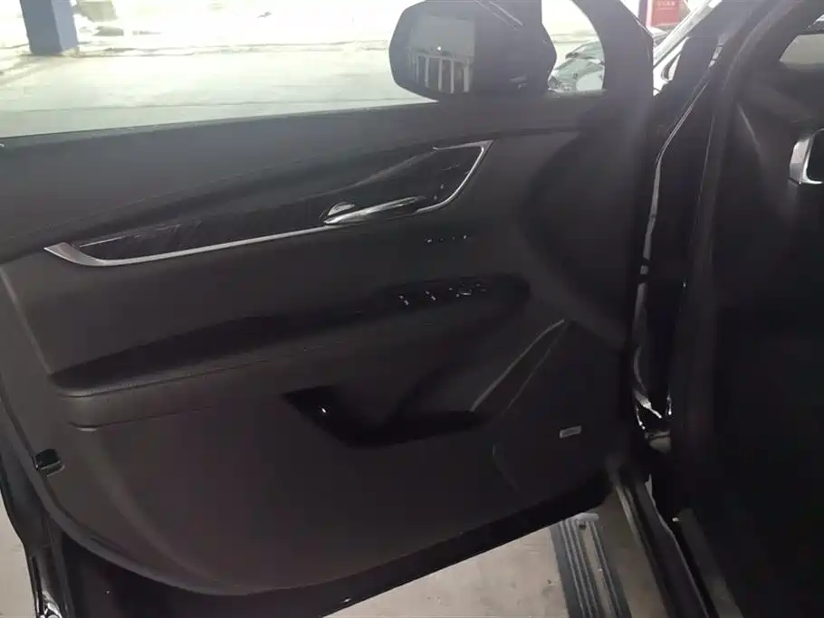 Cadillac XT6 2021 28T 6-Seater AWD Luxury фото 7