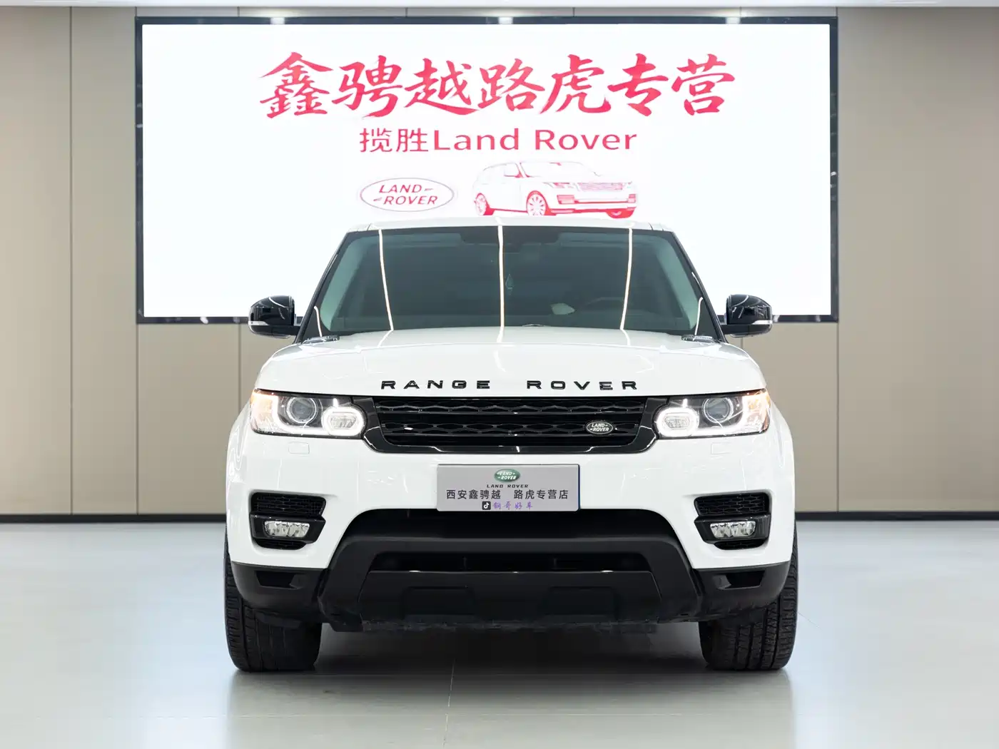 Land Rover Range Rover Sport 2014 3.0 SC V6 HSE DYNAMIC фото 2