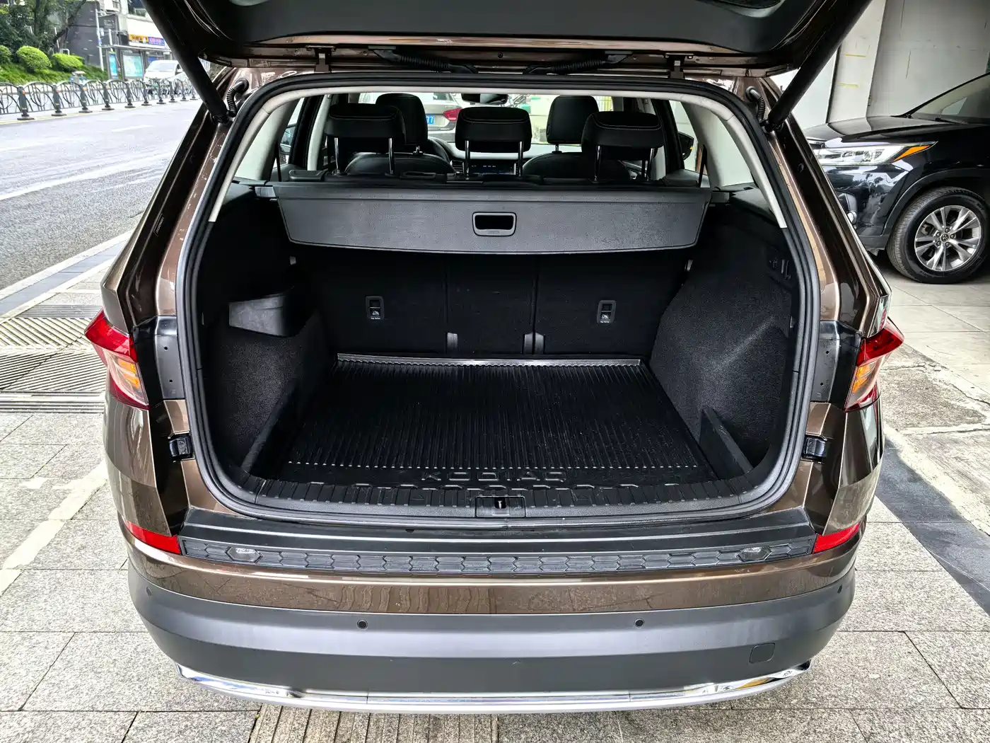 Škoda Kodiaq 2018 TSI330 5-seat FWD Luxury Premium фото 17