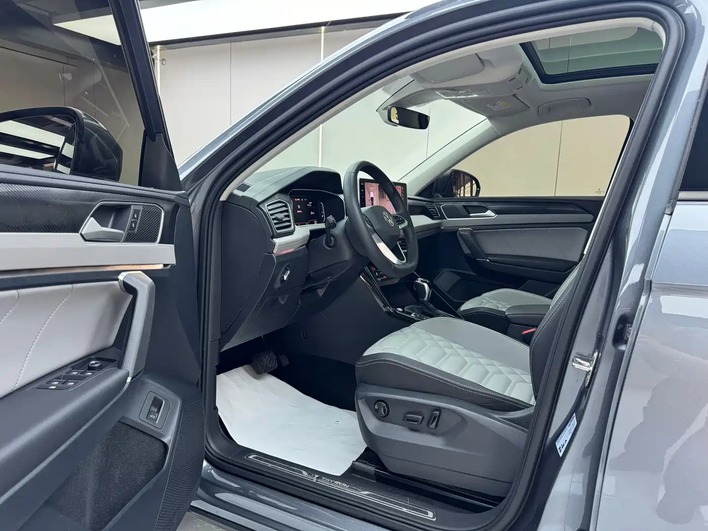 Volkswagen Tayron 2023 280TSI 2WD Luxury Plus Advanced Edition фото 9