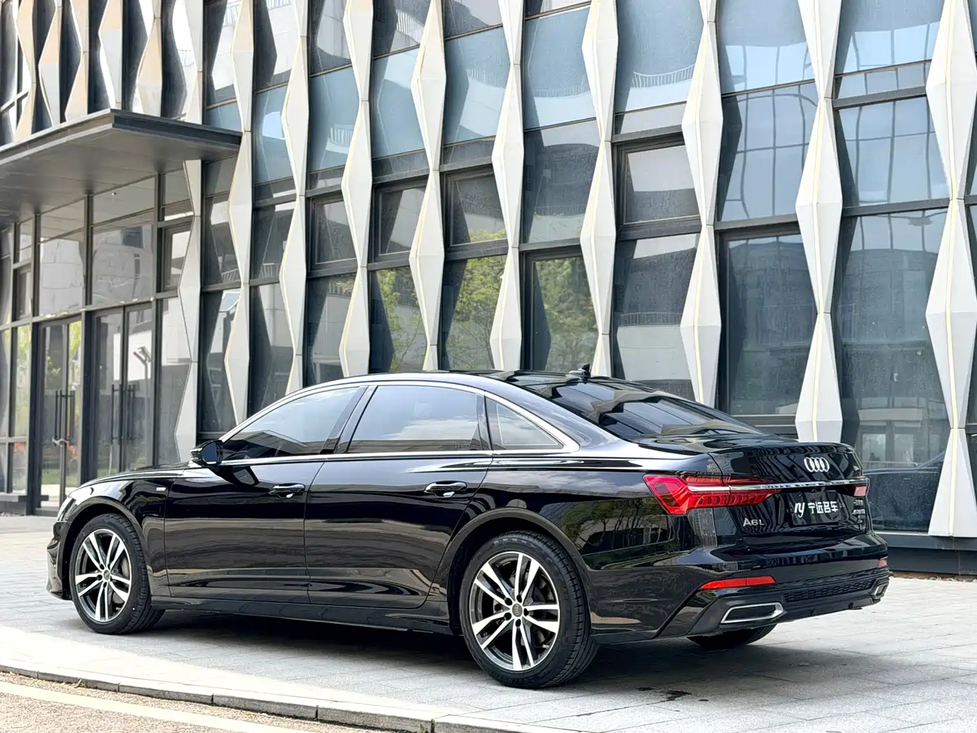 Audi A6L 2020 40 TFSI Luxury Dynamic фото 20