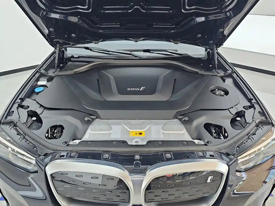 BMW iX3 2024 2023 Leading Type