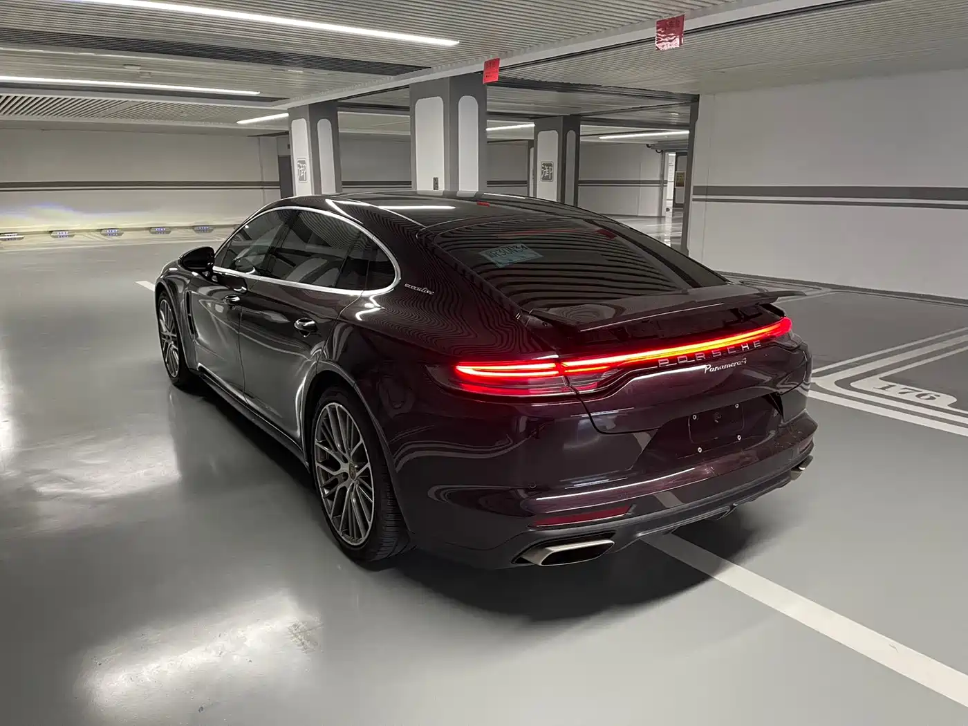 Porsche Panamera 2022 Panamera 4 Executive Long Wheelbase 2.9T фото 26