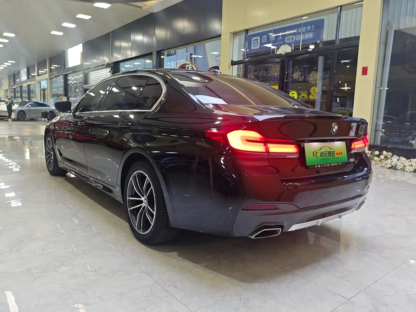 BMW 5 Series 2022 Model Second Facelift 525Li M Sport Package фото 11