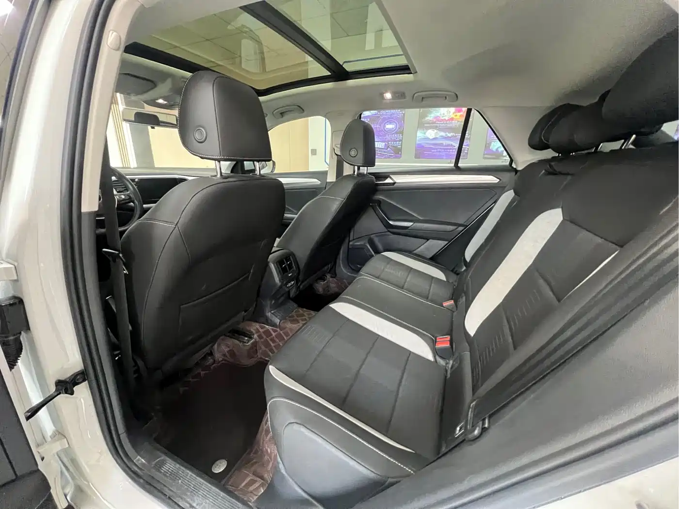 Volkswagen T-ROC 2022 280TSI DSG 2WD Elite PLUS фото 8