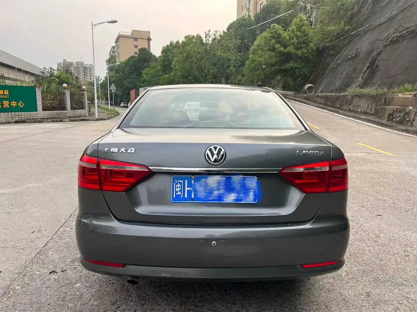 Volkswagen Lavida 2013 Facelift Classic 1.6L Automatic Comfort фото 4