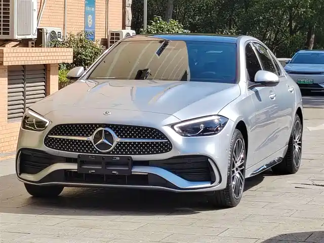 MERCEDES-BENZ CLASS C 2023