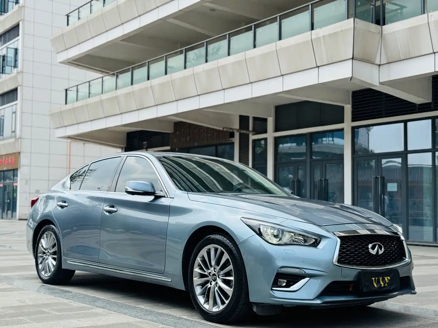 Infiniti Q50L 2018 2.0T Premium Edition China V фото 3
