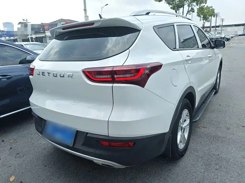 Jetour X70M 2022 2021 1.5T Manual Urban Partner 7-seater