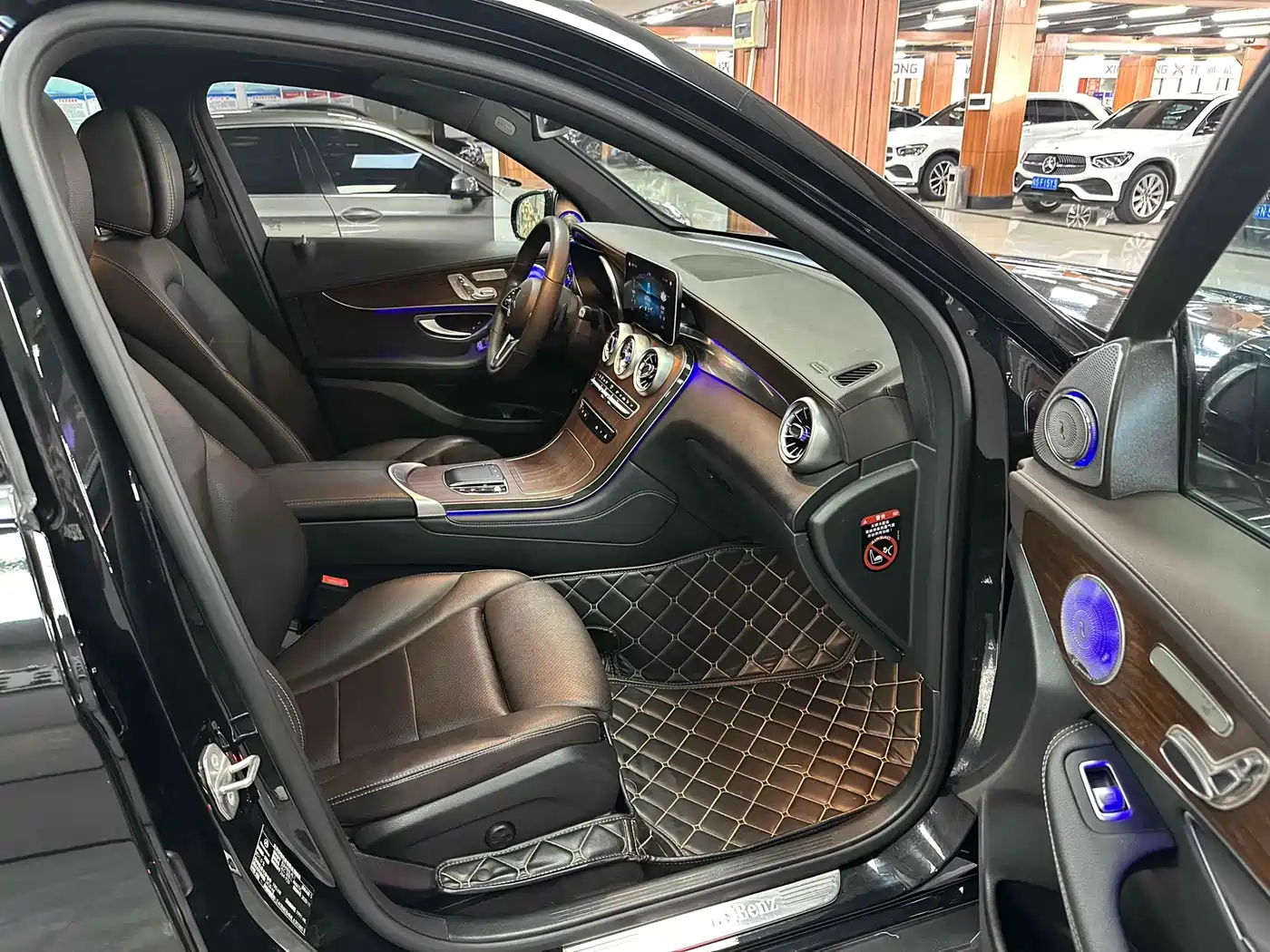 Mercedes-Benz GLC 2021 GLC 300 L 4MATIC Sporty фото 6