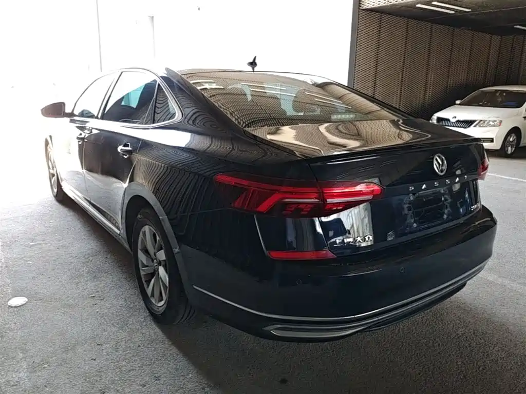 Volkswagen Passat 2019 Model 280TSI Business Edition China VI фото 5