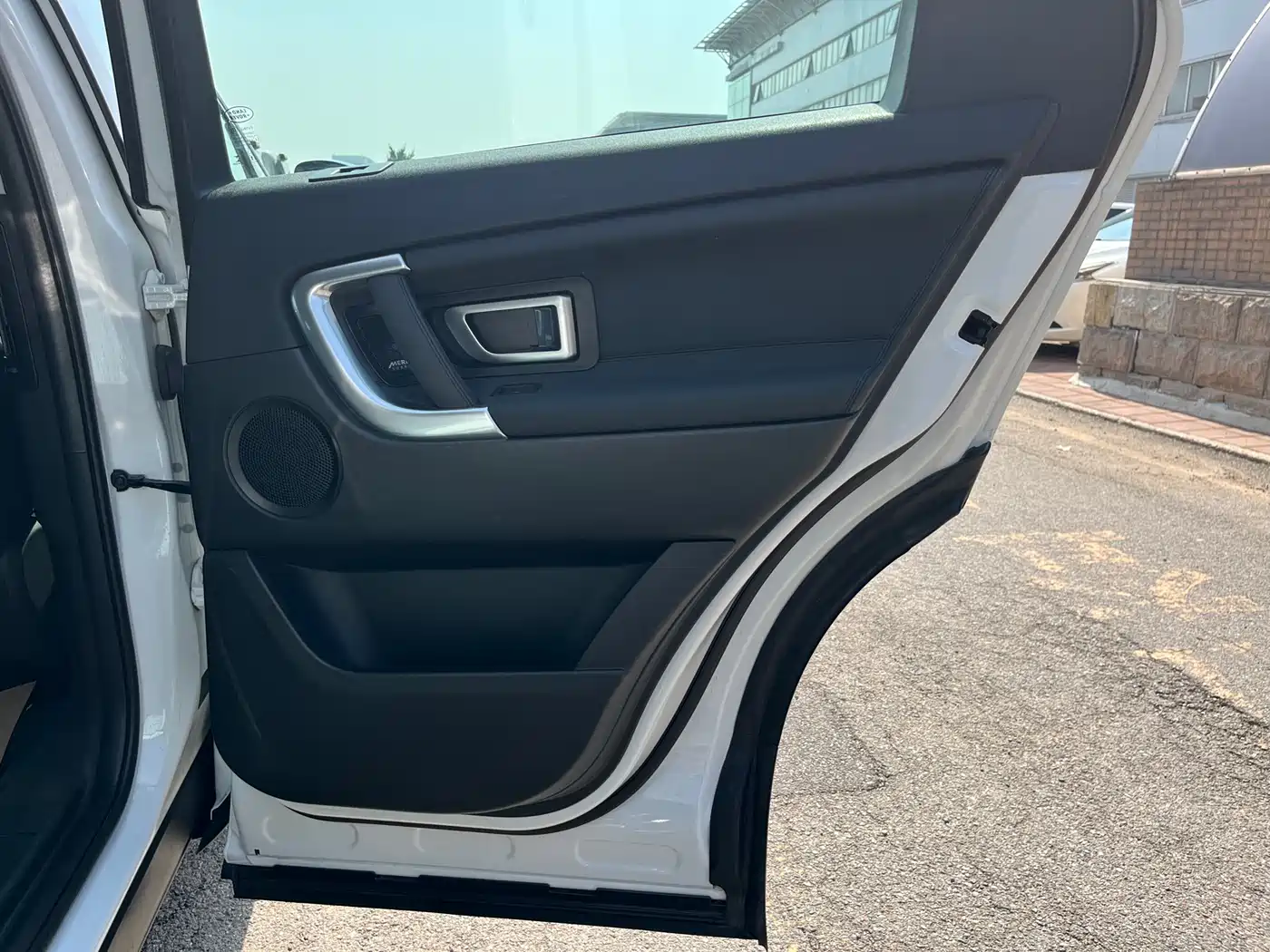 Land Rover Discovery Sport 2018 240PS HSE Edition фото 31