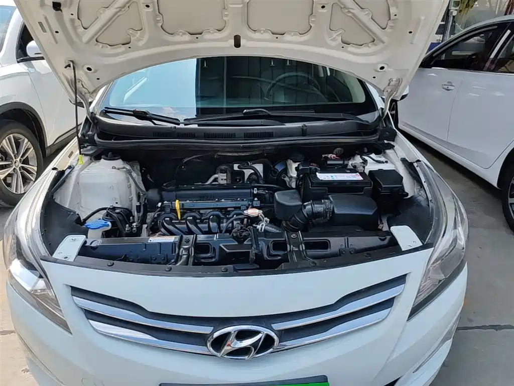 Hyundai Verna 2016 1.4L Manual Smart GLS фото 20