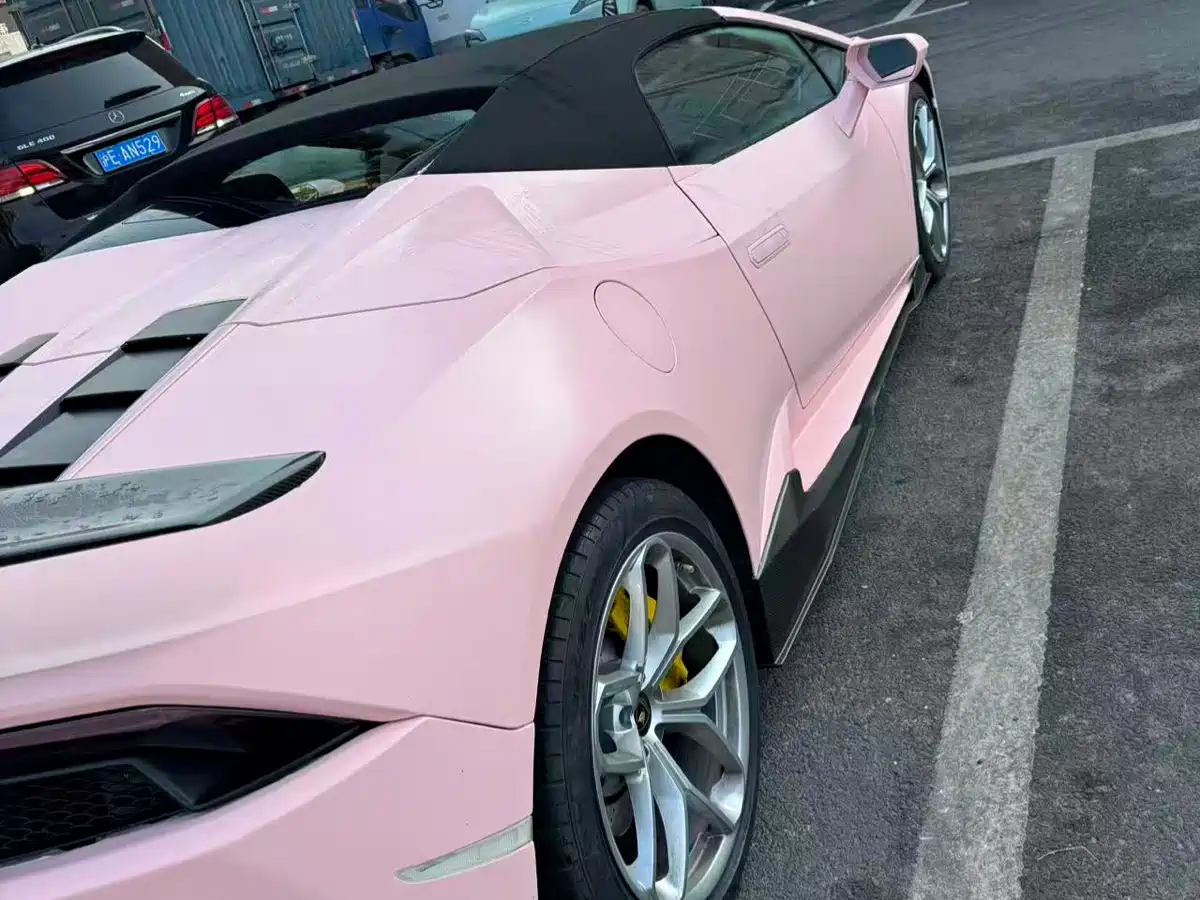 LAMBORGHINI HURACÁN